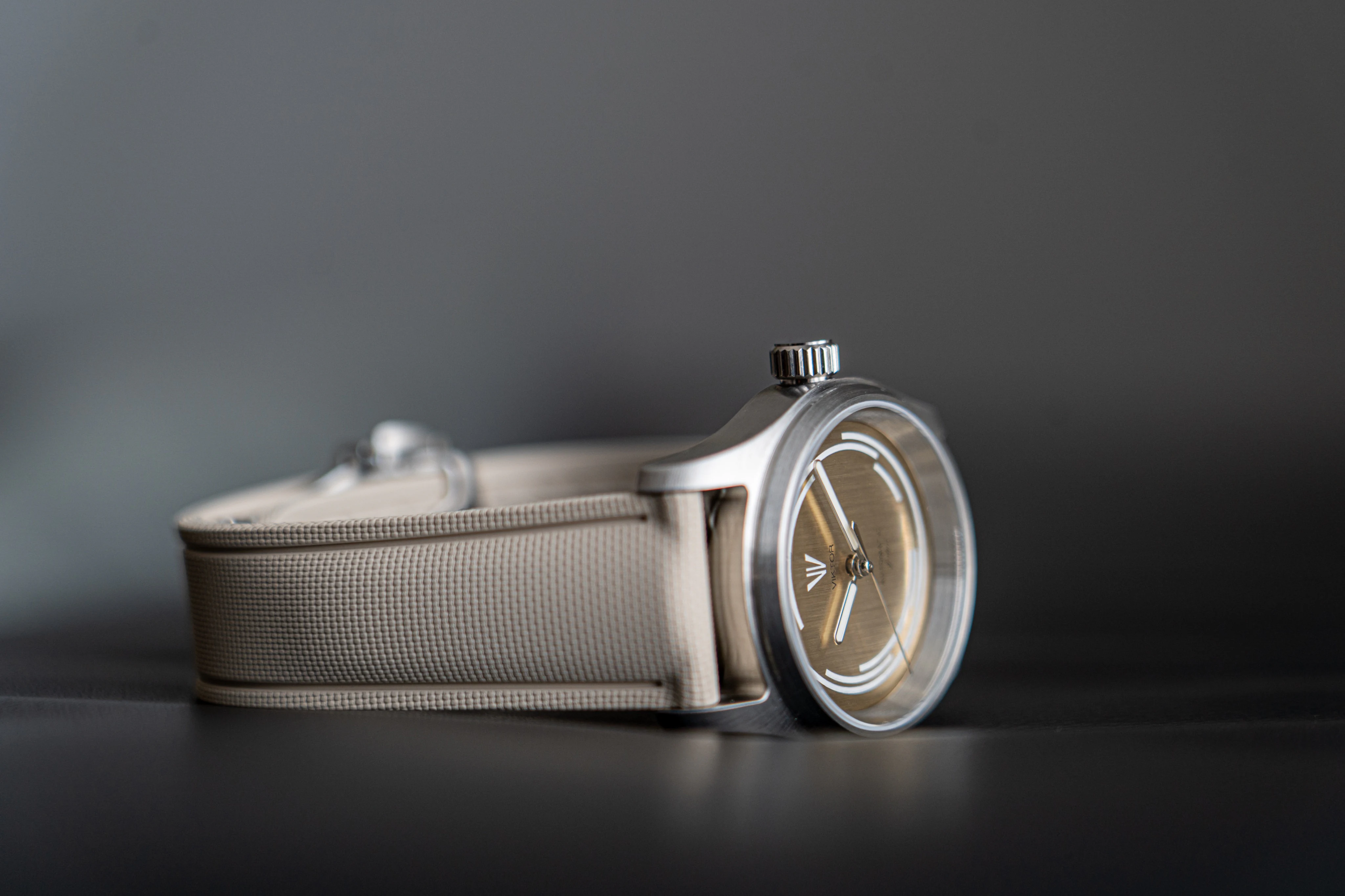 Model Jedan photographed on strap